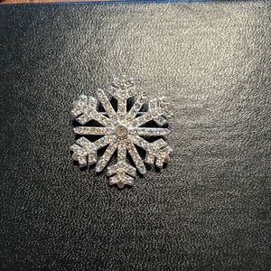 Vintage Monet snowflake brooch
